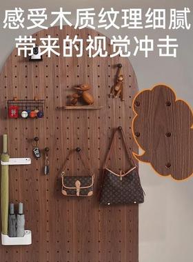 客PRV玄关入户家居黑胡桃厅意拱扇形洞板墙面创洞木质收纳架置物