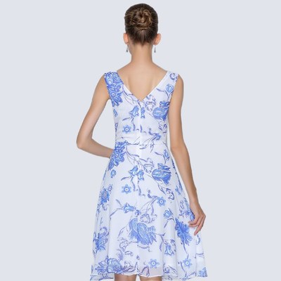 高端精致雪纺2024无袖背心青花瓷旗袍春日碎花连衣裙大码女装春夏