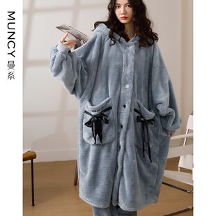 曼系睡袍女秋冬季珊瑚绒可爱长款宽松家居服加厚保暖毛绒睡衣套装
