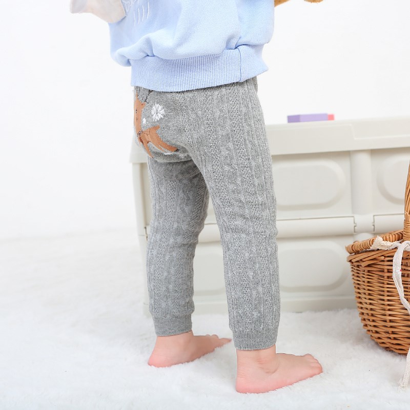 宝宝打底裤春秋薄款婴儿纯棉外穿中厚女童大PP连体九分袜儿童长裤