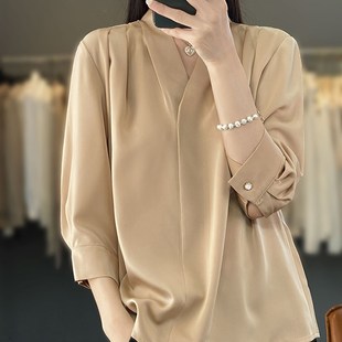 七分袖衬衣女V领气质缎面衬衫宽松短款女士上衣收腰漂亮小衫新款