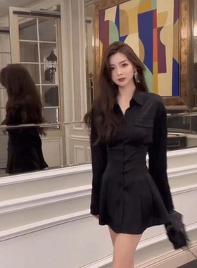2024秋季设计感高级黑色收腰衬衫裙女显瘦单排扣喇叭袖a摆连衣裙