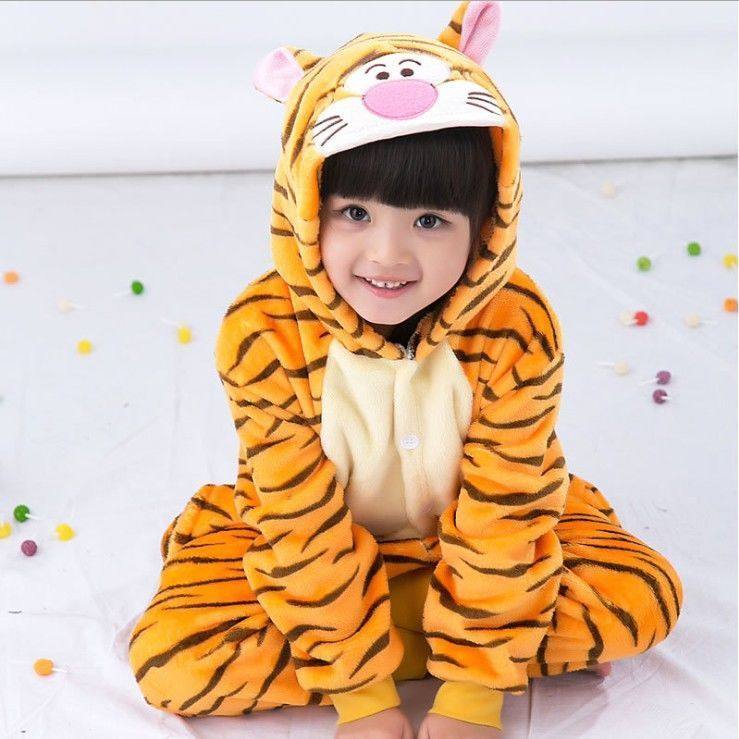 秋冬新款儿童法兰绒老虎连体睡衣女童小男孩卡通动物珊瑚绒家居服