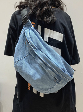 新款运动牛仔布斜挎单肩包女学生大容量日系百搭复古帆布胸包男潮