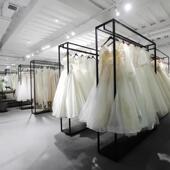 礼服架子展示尾架落地式 拖婚架纱架简约56影陈列架秀楼禾汉服挂衣