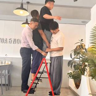 家装 现代功能家梯用加厚伸缩室内五步 现代简约折叠梯人子步多家装