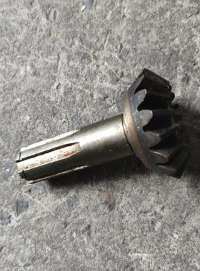 沈阳机床配件中捷TPX6113/6213镗床配件26454花键伞齿轮Z17/L102