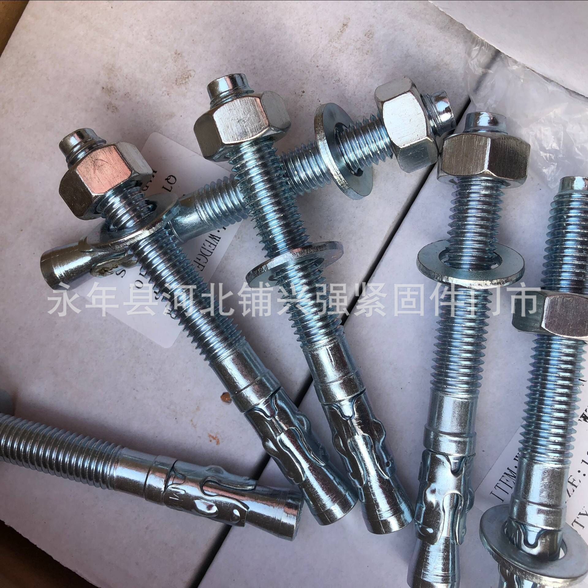 工厂批发 车修内爆壁虎 车修壁虎膨胀电梯膨胀栓螺丝强力拉爆镀彩