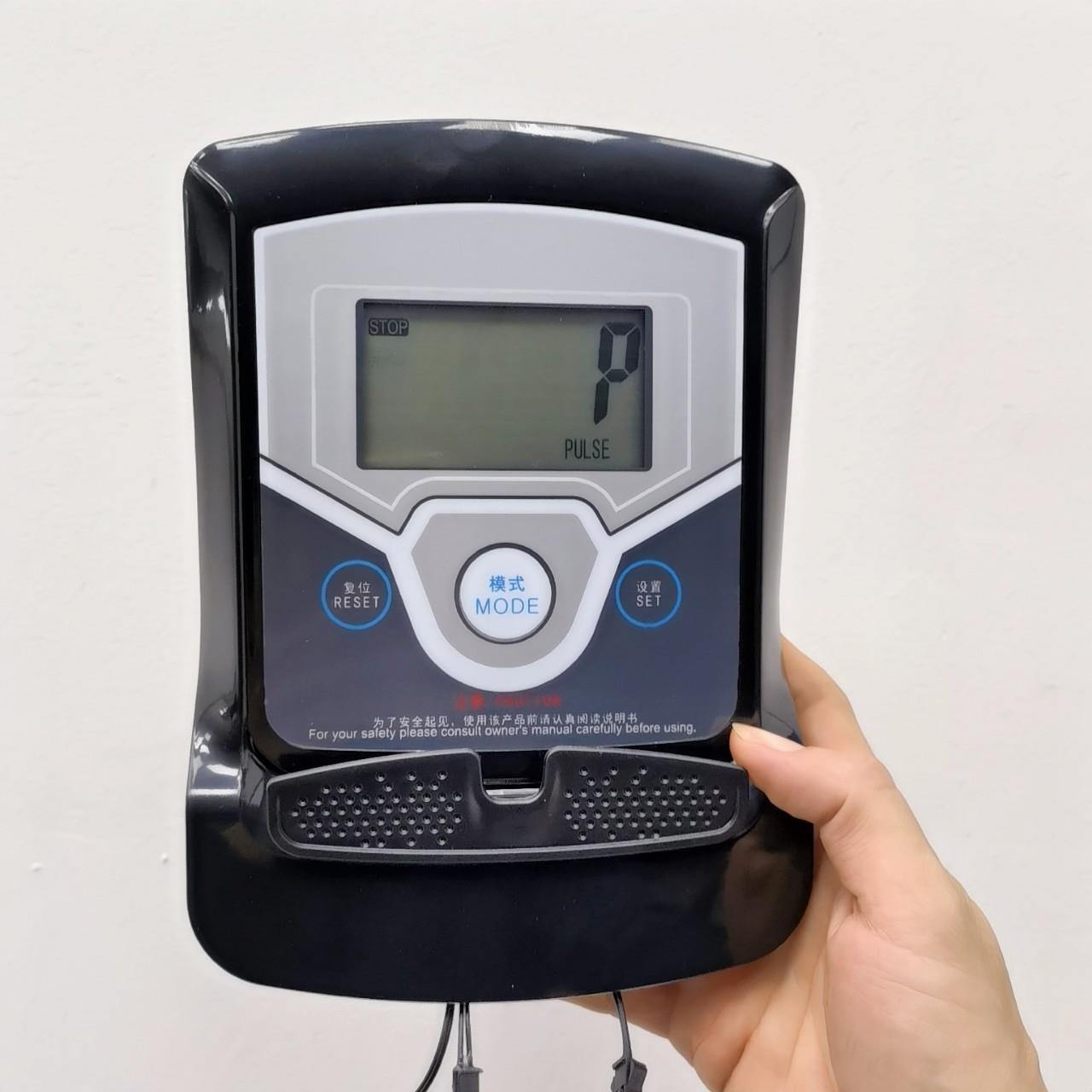 健身车显示表健身器材显示屏动感单车仪表卡路里速度心跳时间