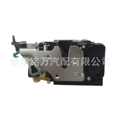 五菱宏光宏光S汽车前门后门锁块锁体中控锁电机2452926624587912