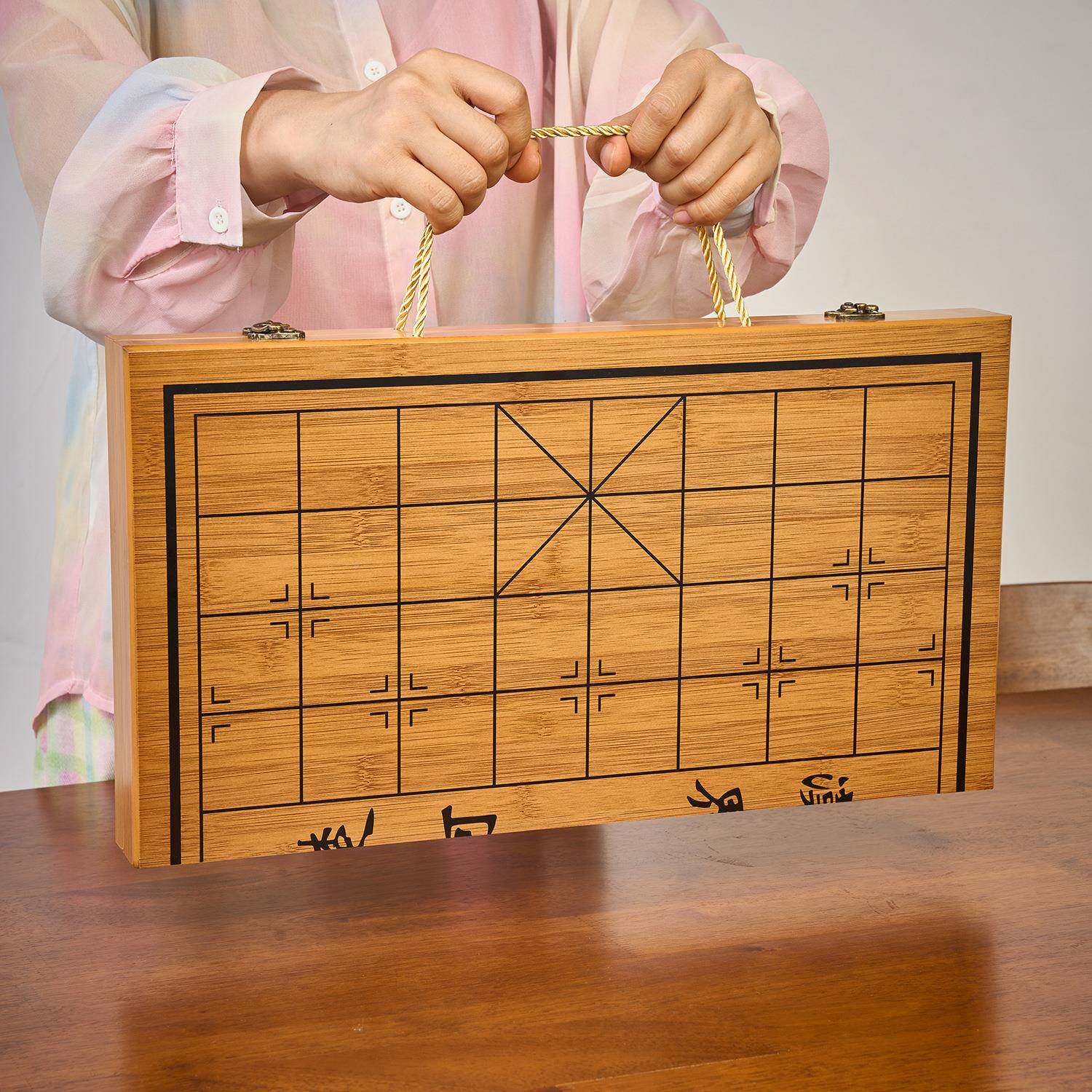 实木象棋便携带折叠盘中LBO国象棋成人礼大号装像棋高档棋橡棋送