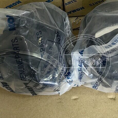 GD705平地机压路机配件各种型号齐全发动机水泵6743-61-153