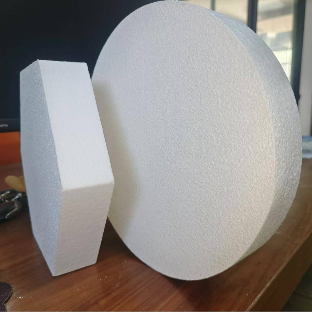 得高声XQF学悬挂天花吊板顶声学材料节能吸音纤复玻合天花板工厂