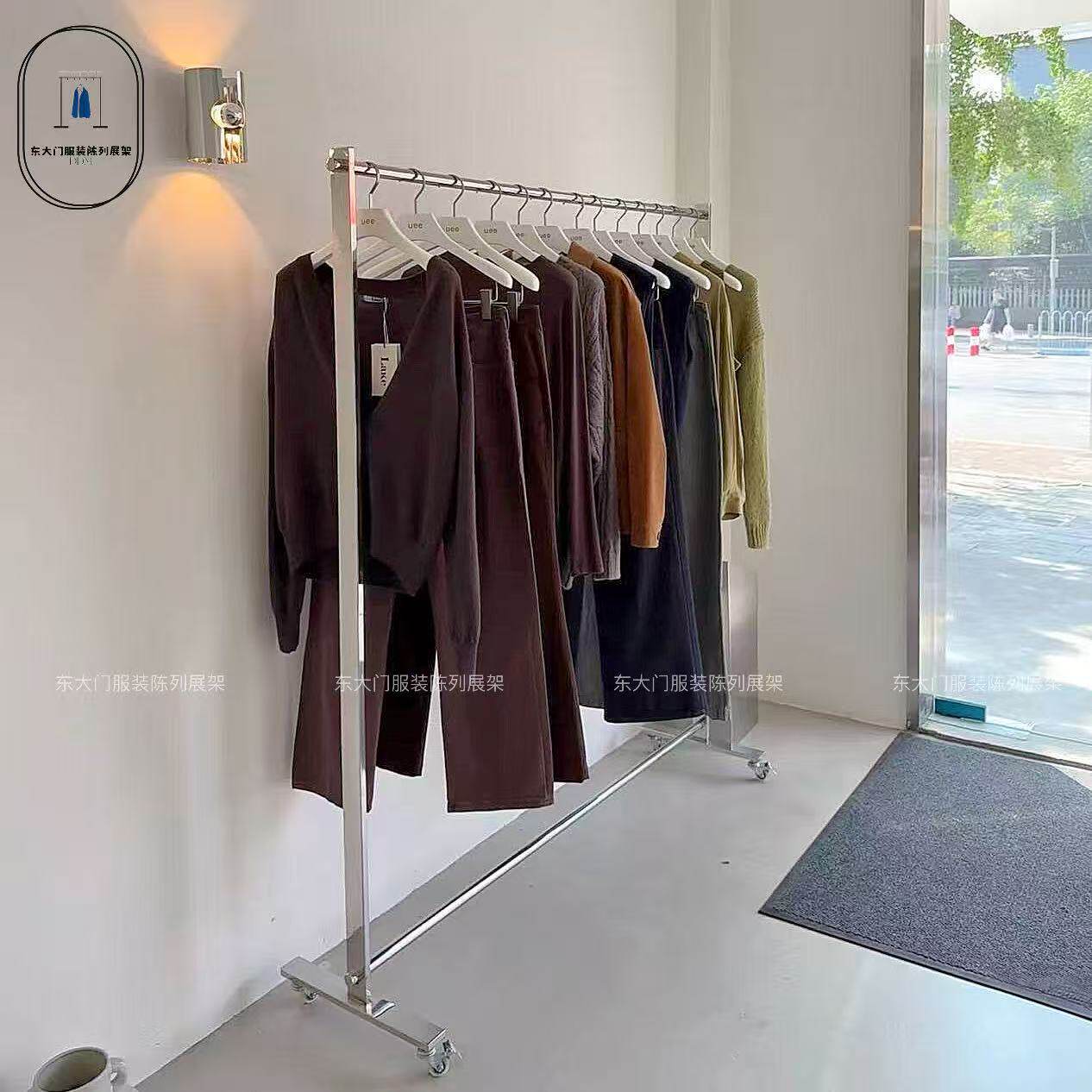 服装店落地式展示架不锈钢中岛架可移动陈列架女装店挂衣服货架子
