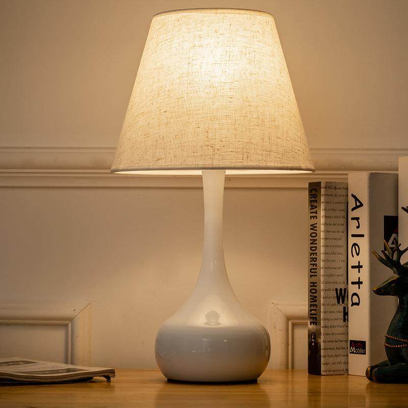 台灯卧室床头灯简约现代喂奶调光触摸台灯轻奢高端高级感民宿遥控