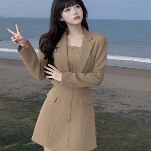 高级感气质短款小西装套装2025春新款女装两件套裙子风衣2131