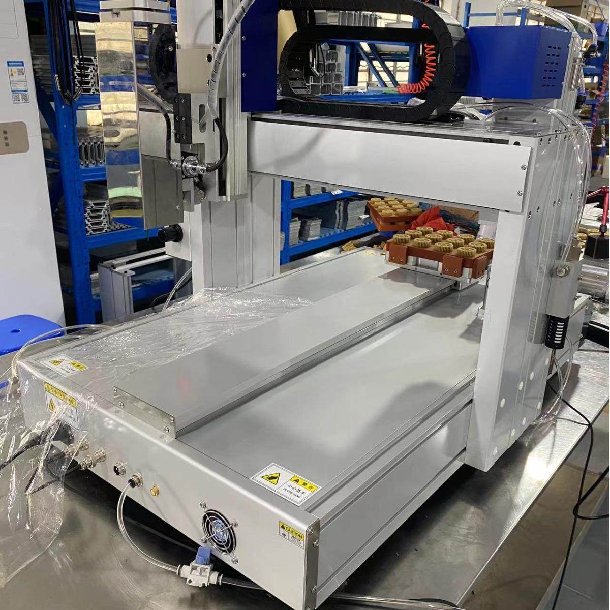 厂家直销300CC树脂全自动点胶安装磁石设备