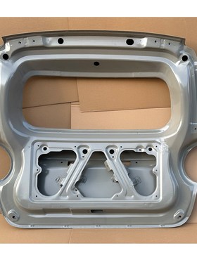 金彭凌宝BOX吉麦狮子座C01吉途09电动汽车后背门后备箱后尾门后门