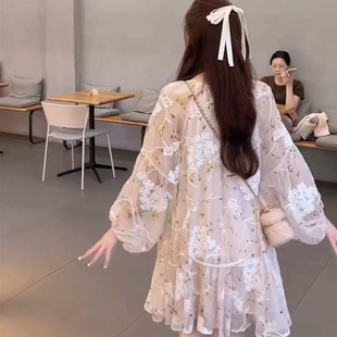 纯情甜妹 温柔约会娃娃连衣裙 度假风氛围感大摆宽松显瘦A字灯笼袖