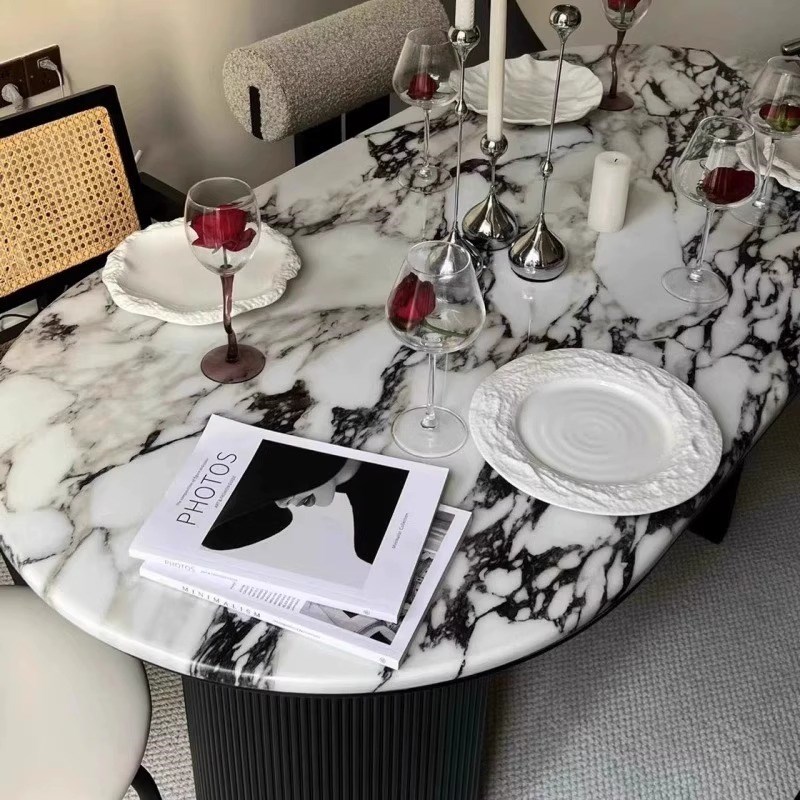 法式宝格丽餐桌大理石轻奢现代高端餐桌小户型家用奶X油风吃饭桌