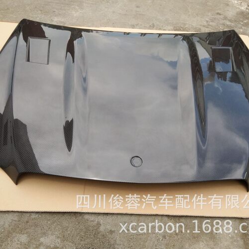 专业制作汽车改装配件奔驰E级W212改装碳纤维机盖碳纤维引擎盖