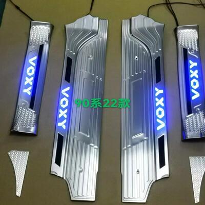 适用于22-23诺亚NOAHVOXY90系LED带灯门槛条迎宾踏护板中网专车
