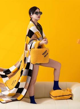 生宿舍学子枕靠枕午休毯手提式车载法绒抱被子两用二莱合KMK一办