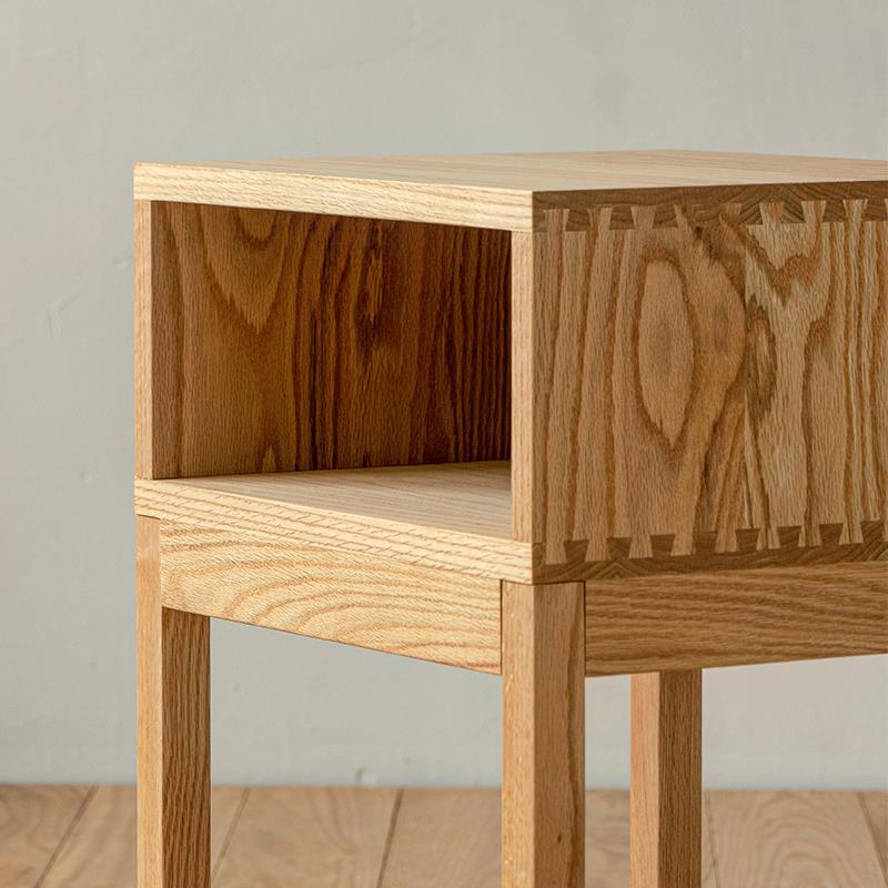 L7UMO清简CTG系列床头柜M橡木樱桃木黑胡桃红卧室实木家具柜