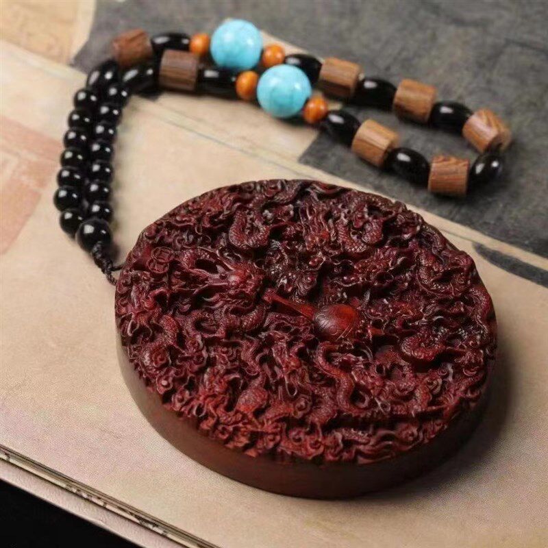 印尼小叶紫檀无事牌手把件6.9*8cm牌镂空雕刻生生不息盘根手把件