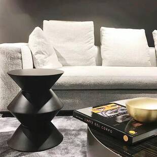 北欧换鞋小凳子客厅装饰欧式茶几儿童塑料矮凳创意圆形沙漏凳子