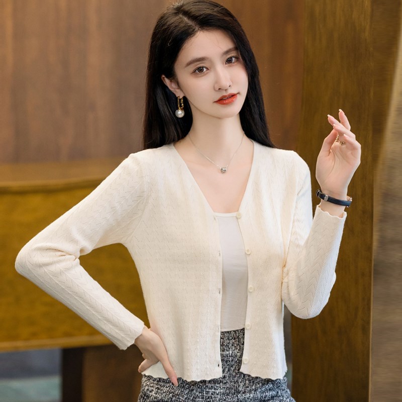 v领镂空针织衫薄款 2025春季新款女装外搭开衫小个子短款毛衣外套