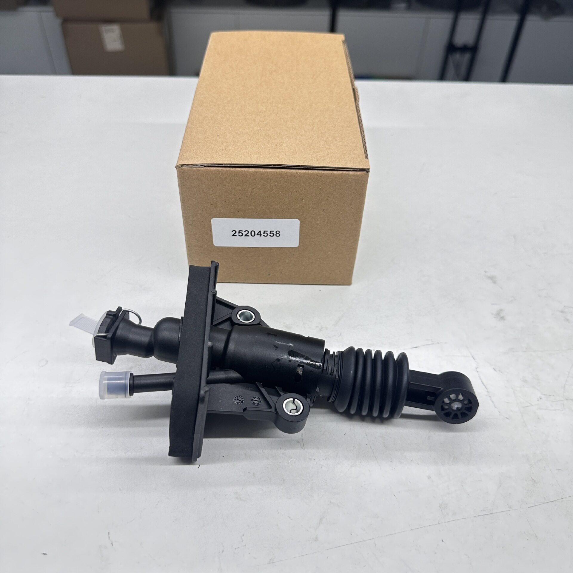 25204558适用于汽车离合器总泵的优质配件