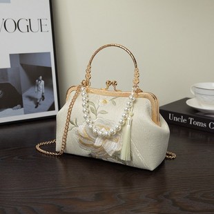 新款国风刺绣素雅汉服包中式古风手提旗袍包包单肩斜跨口金包