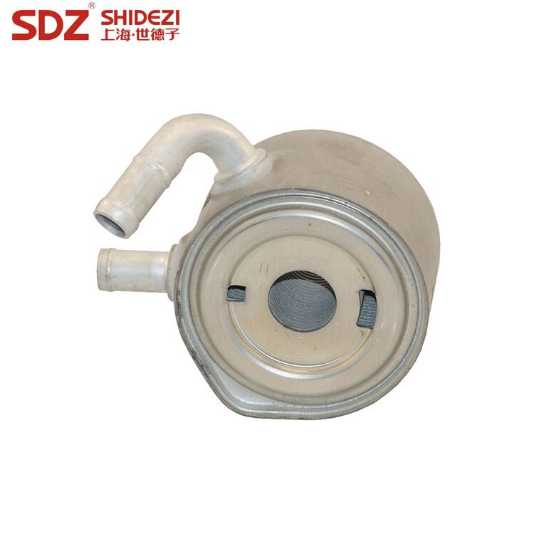 厂家直供适用雷诺/逍客机油散热器8200068115