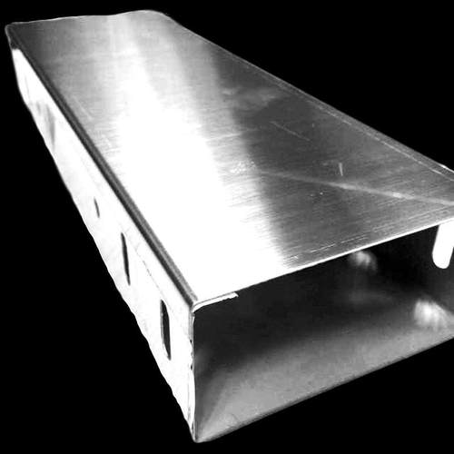 304不锈钢线槽桥架槽式金属防火阻燃耐腐蚀强弱电明装线缆套管