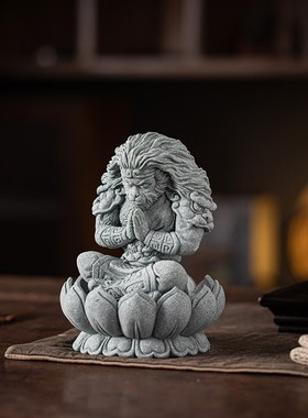 国潮斗战胜佛悟道家居客厅桌面装饰创意卧龙凤雏悟空齐天大圣摆件