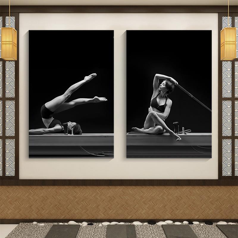 普拉塑提挂画美女形体健身kk384美身房装饰壁画瑜健伽室黑白瑜伽