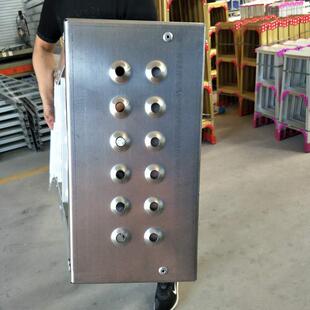 铝字金单侧人梯园林果子园用梯三条腿折合YLT叠梯子超强载重梯子