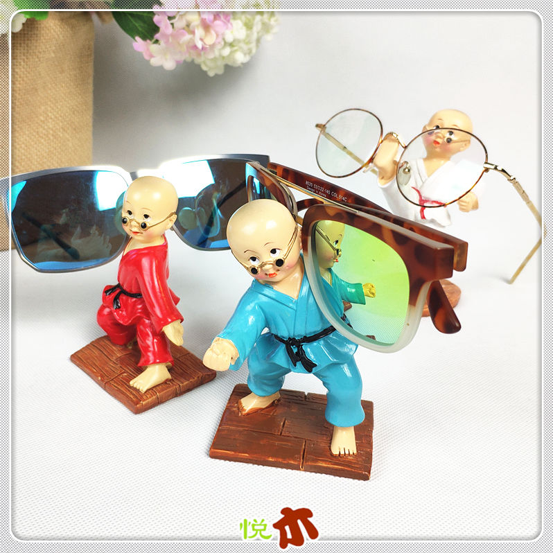 创意眼镜陈列道具太阳眼镜展示架儿童墨镜陈列装饰橱窗摆件工艺品