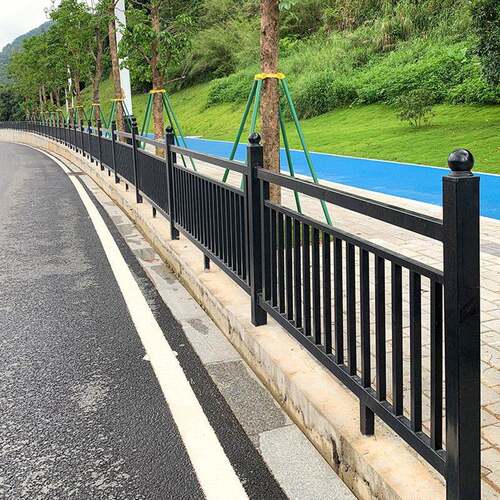 市政护栏车行道人行道交通锌钢护栏马路中央隔离市政道路护栏