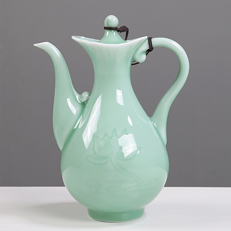 青瓷小酒壶仿古婚庆酒具陶瓷分酒器复古黄酒壶家用白酒酒壶一斤装