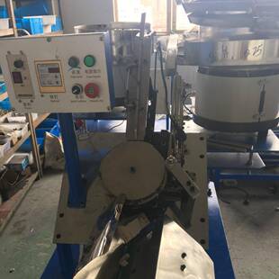 线卡自动插3MM-32MM钉钢机塑胶线自动插钉卡机线卡机管卡自动敲钉