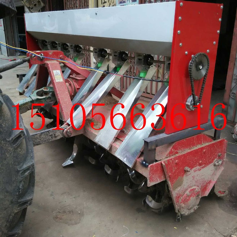 拖拉机后置撒肥机施肥机播种施肥撒肥机12伏直流电源撒肥机投饵机