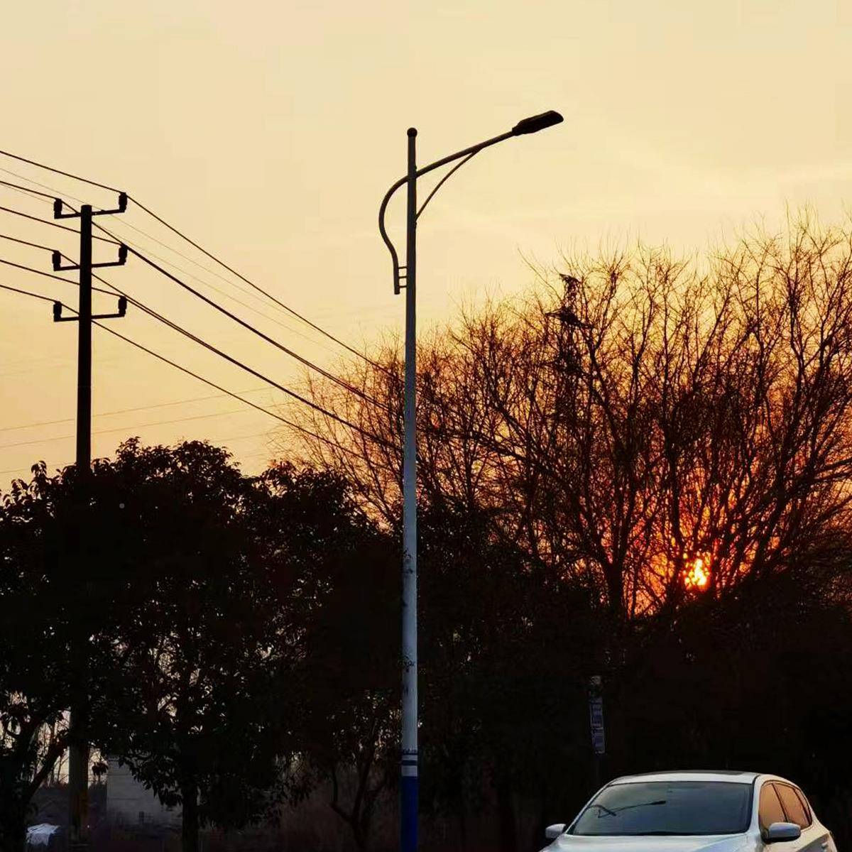 led高杆简DXE灯现代市约路灯城农村风光新灯带户外单双臂道路照明