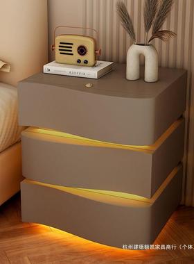 实木家卧用室智能头柜简约床现SFE代新款轻奢感头床柜子小型