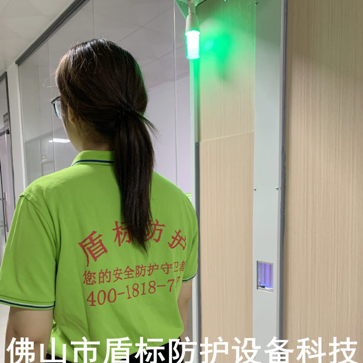 单位进出口纳米紫外线消毒通道门 自动感应消毒舱 测温消毒感应机