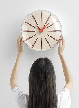 w屋ozoom泡泡气球挂钟家用客厅钟表墙TYOS146面装饰电视柜桌摆面