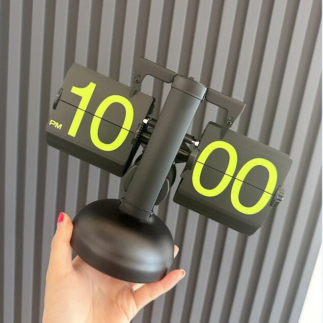 创意机械复古电子自动翻页时钟桌面摆件简约数字座钟flipclock