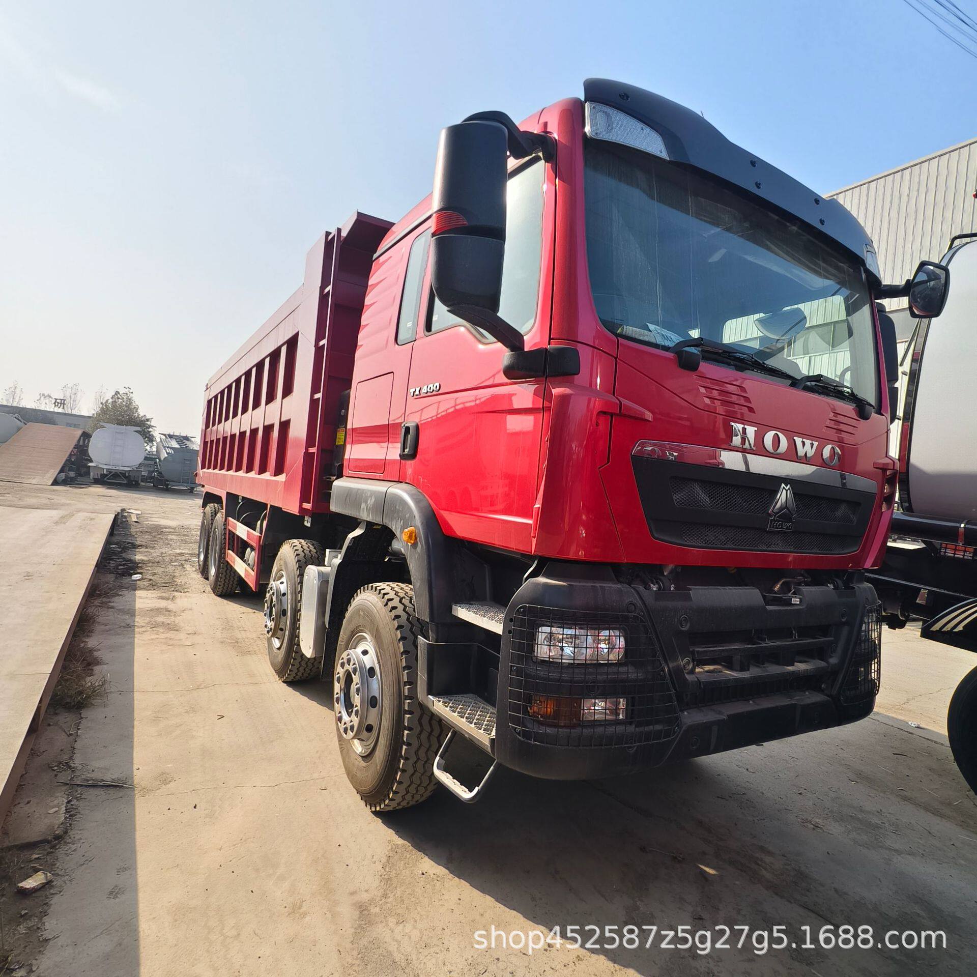跨境TX400马力潍柴发动机375重汽豪沃后八轮6X4工程自卸车后翻