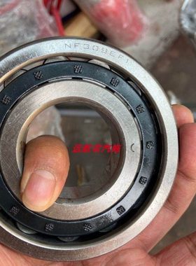 轴承NF309EFI轴承重汽汽车中间后轴轴承NF309